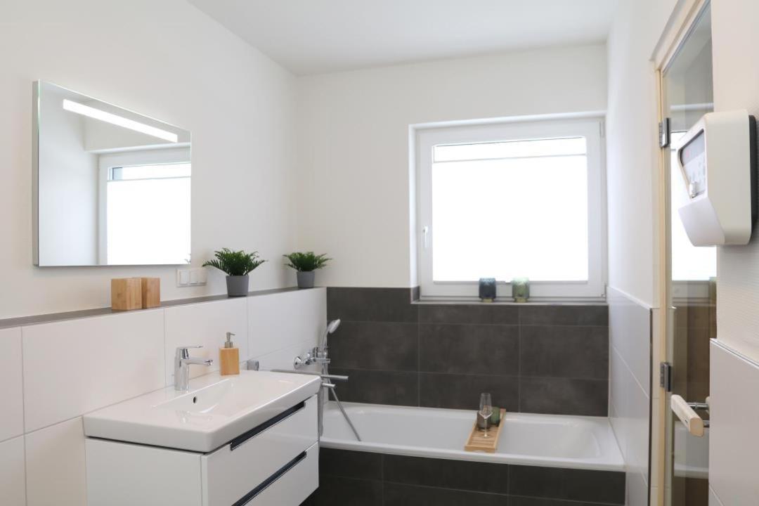 Diemelblick Acht - Ferienhaus Fuer 6 Personen Mit Sauna, Garten Und Dachterrasse Mit Panoramablick Heringhausen Bagian luar foto